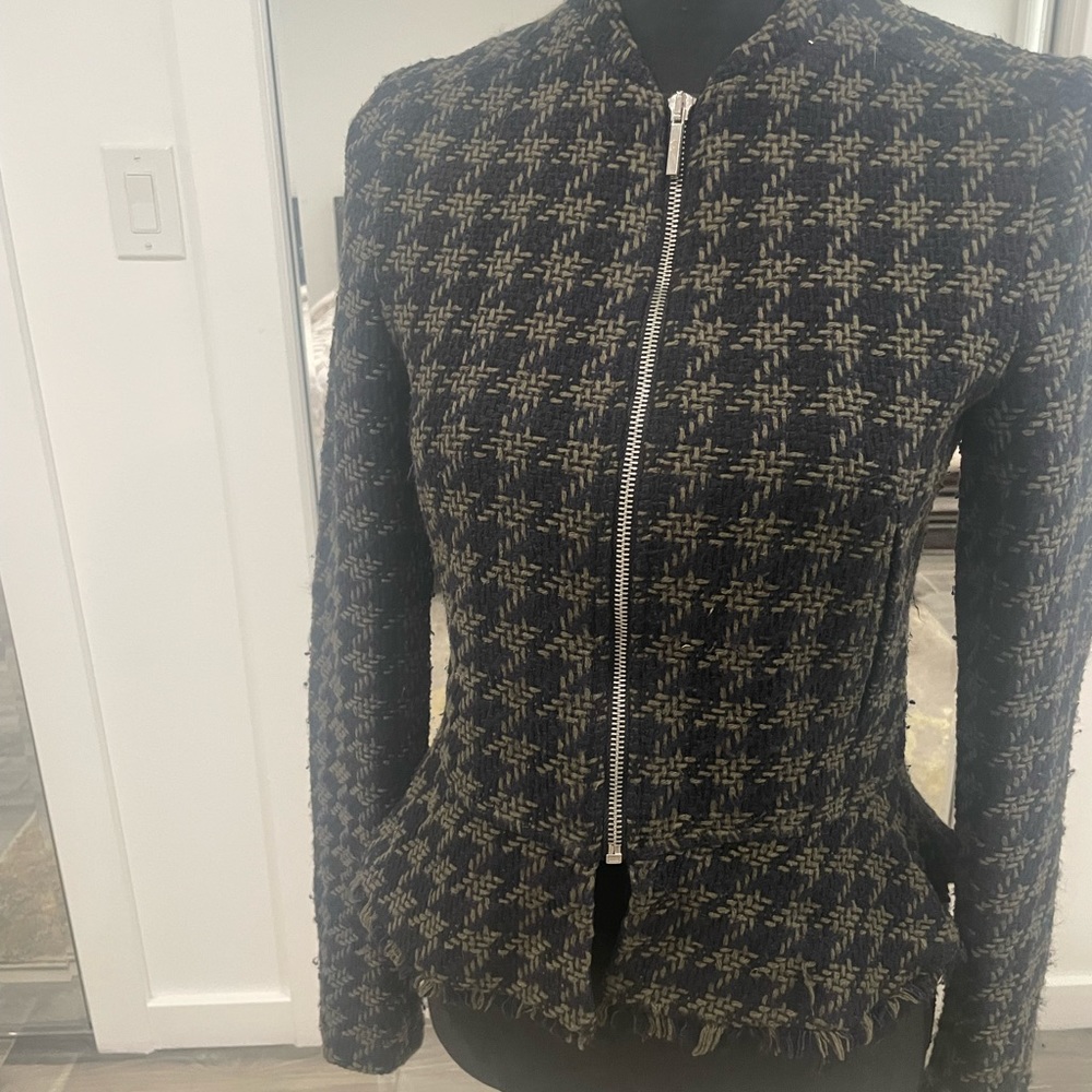 Zara tweed blazer. Size XS